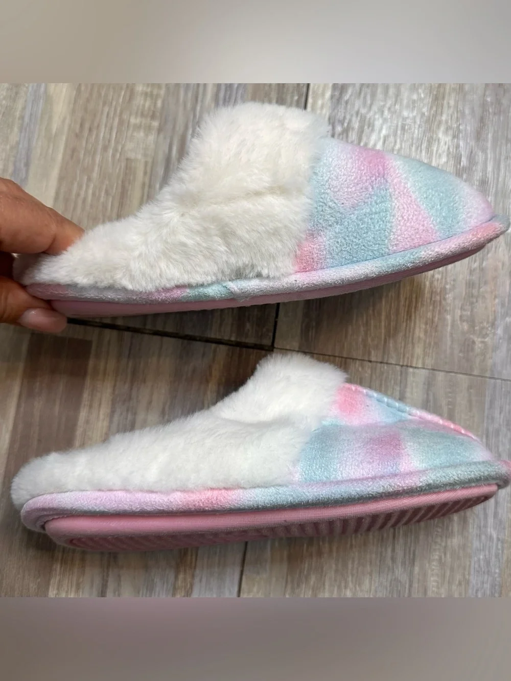 Little Girl Fuzzy Pastel Tie-Dye Cozy House Slippers Size Youth 13-1
